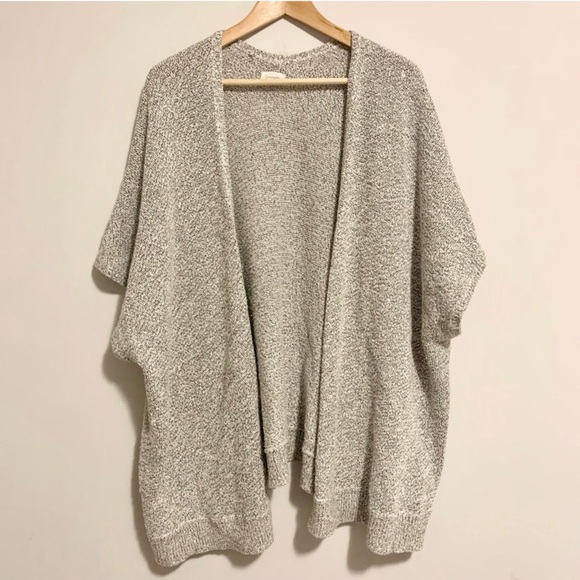 ARITZIA Community Ionic Cape Cardigan - Picture 4 of 7